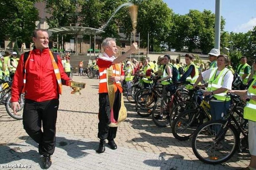 Nie będzie Rodzinnej Majówki Rowerowej, ale ma być podobna impreza 22 sierpnia z biskupem Marianem Florczykiem [ZDJĘCIA]