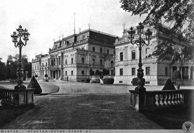 Tak wyglądał sławięcicki pałac w XIX wieku.