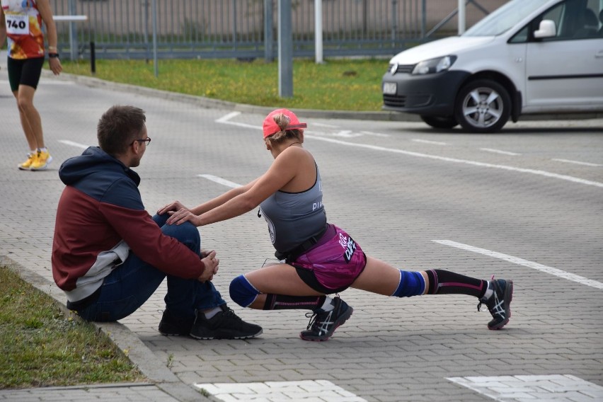 Zobacz zdjęcia z 4 Biegu Szklarskiego w Sandomierzu!...