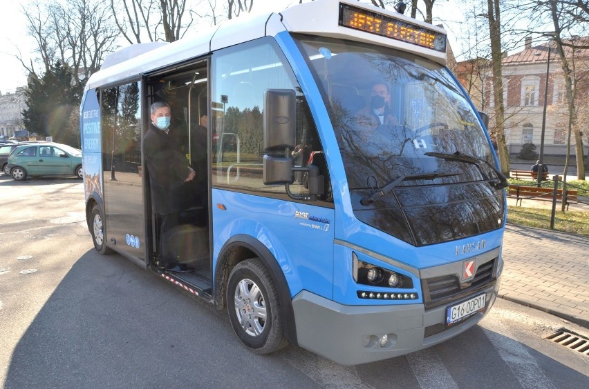 Elektryczny minibus będzie jeździć na trasach firmy Gryf