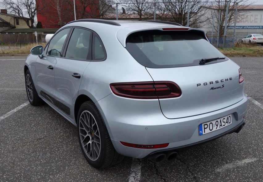 Porsche Macan S...