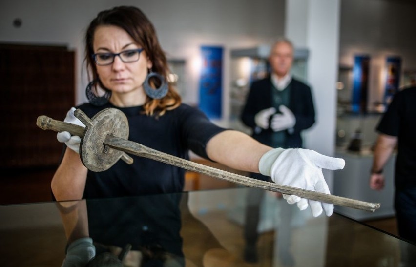 Znalezisko przywodzi na myśl szkoły fechtunku, które...