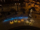 Osiek w świątecznych iluminacjach. Zobacz piękne zdjęcia Sławka Rakowskiego z drona
