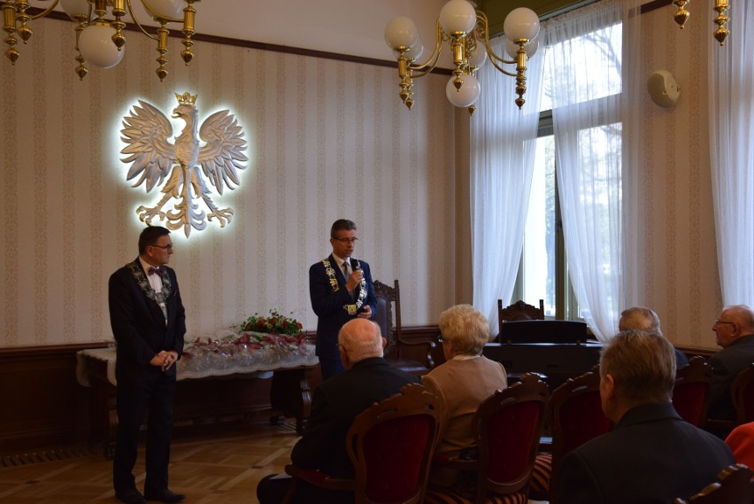 Nowe godło w Pałacu Ślubów w Katowicach