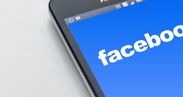 W niedzielę (22.03) internauci zgłaszają awarię Facebooka