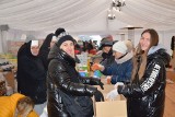 Wielka akcja pomocy w Skarżysku. Trzy tysiące paczek jedzie na Ukrainę. Zobacz zdjęcia