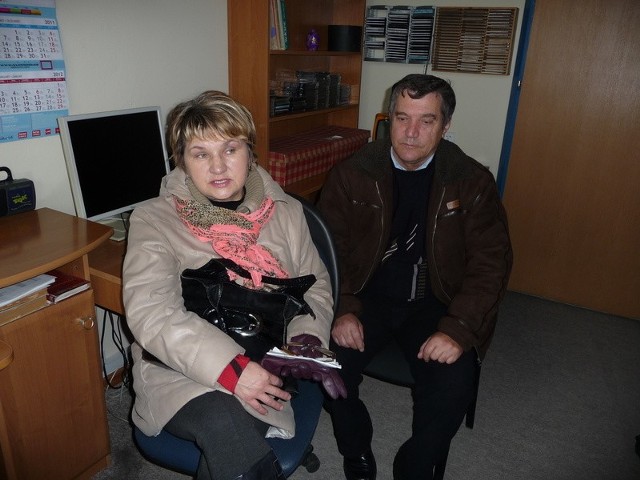 Halina Kołodziej i Leszek Snoch są oburzeni tym, że bardzo dobra rehabilitacja  w przychodni na ulicy Kopernika w Kielcach ma być zamknięta.