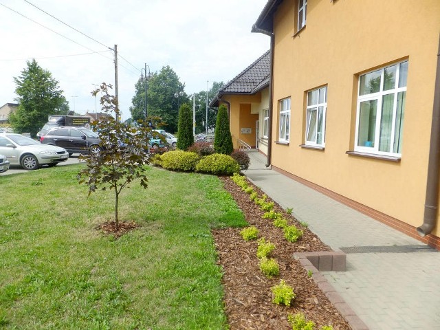 Nowe rośliny już zdobią centrum gminy Kocmyrzów-Luborzyca