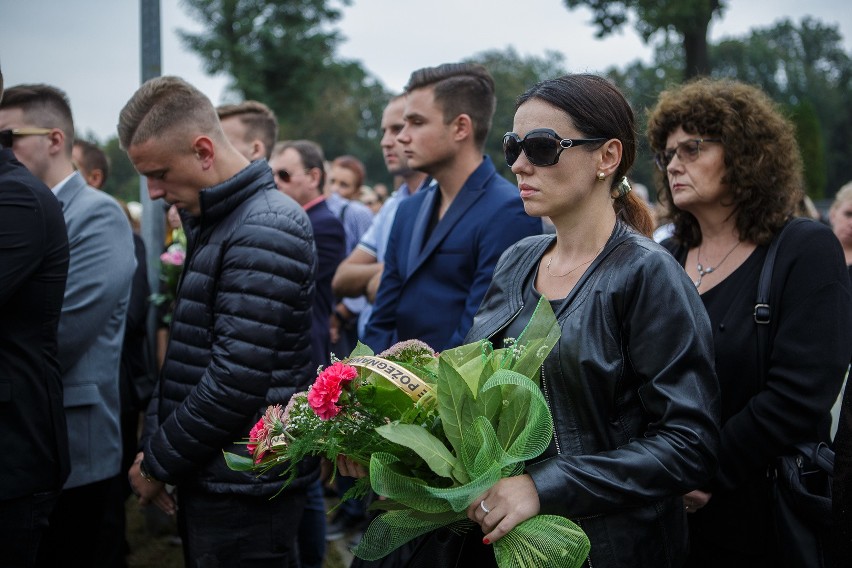 Rodzina i kibice pożegnali Krystiana Popielę [ZDJĘCIA]