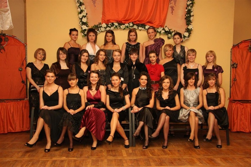 LO Namyslów: Studniówka 2009. Klasa III c.