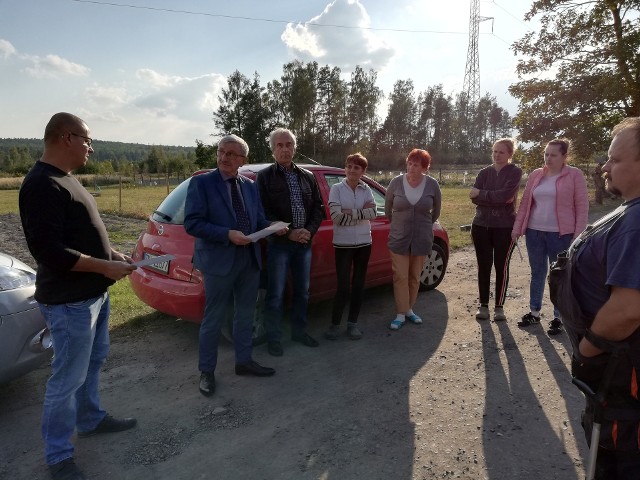 Rozpoczęcie inwestycji przy ul. Osiedlowej poprzedziło spotkanie z mieszkańcami.