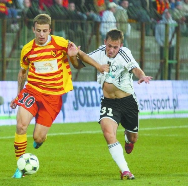 Najlepszy mecz w pierwszej rundzie Jagiellonia rozegrała 3 października, kiedy po bramkach Kamila Grosickiego (z lewej) pokonała 2:0 Legię Warszawa