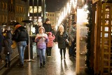 Zadowolenie odwiedzających Jarmark Bożonarodzeniowy to zaskoczenie dla badaczy. Ale są też minusy