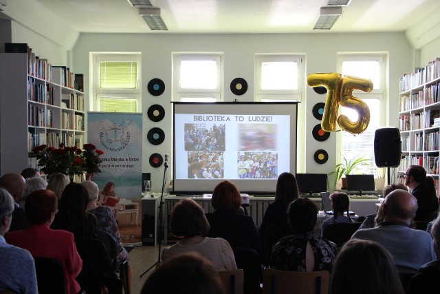 W 2022 roku Biblioteka Miejska w Ustce świętowała swoje 75-lecie