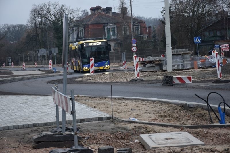 W Pabianicach jest już nowe rondo - postępy remontu ul. Kilińskiego ZDJĘCIA