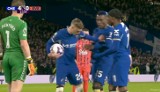 Niecodzienne sceny w meczu Premier League. Piłkarze Chelsea pokłócili się o piłkę