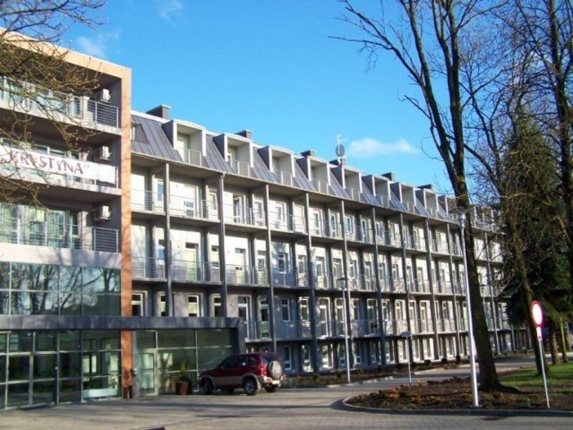 Uzdrowiskowy Szpital Kompleksowej Rehabilitacji Krystyna przy ulicy Rzewuskiego 3 w Busku-Zdroju.