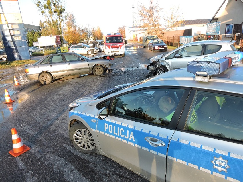 Wypadek na ul. Targowej w Ostrołęce [ZDJĘCIA+WIDEO]