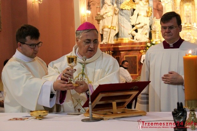 Eucharystii przewodniczył  nuncjusz apostolski Salvatore Pennacchio