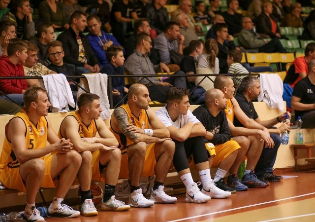 Rzeszów nie jest miejscem zbyt przyjaznym basketowi. Dekadę temu przestała istnieć Resovia, kilka lat temu AZS Rzeszów, a teraz w tarapaty popadło SSK.