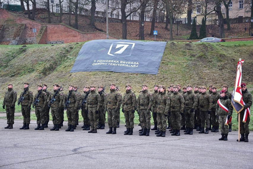 Pod murami kwidzyńskiego zamku słowa przysięgi wojskowej...