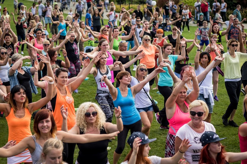 Impreza pn. "Zumba Fitness" zgromadziła w sobotnie...