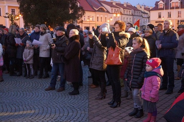 Kolędowanie na Rynku w Żorach wraz z chórem Voce Segreto