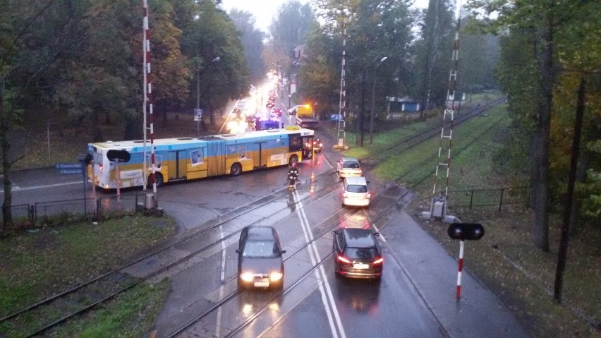 Wypadek na skrzyżowaniu ul. Załęskiej i Wincentego Pola w...