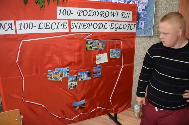 Dzieciaki z radziejowskiego ośrodka są niesamowite - mają 100 pomysłów na 100 flag na 100-lecie!