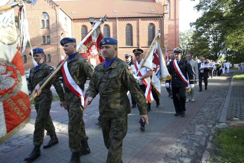 Spotkanie przed Krzyżem Wołyńskim w Słupsku.