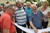 Burzliwy przebieg konsultacji na temat modernizacji ulicy Wyszyńskiego w Stalowej Woli. Mieszkańcy mieli sporo uwag. Zobacz zdjęcia