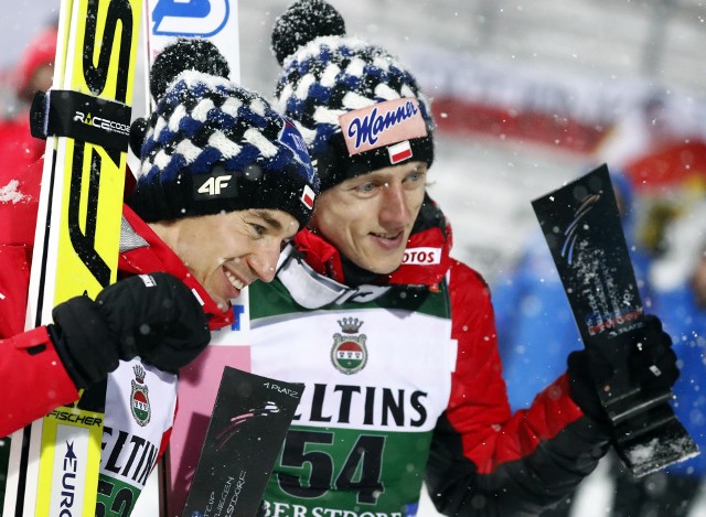 Kamil Stoch i Dawid Kubacki po niedzielnym konkursie w Oberstdorfie