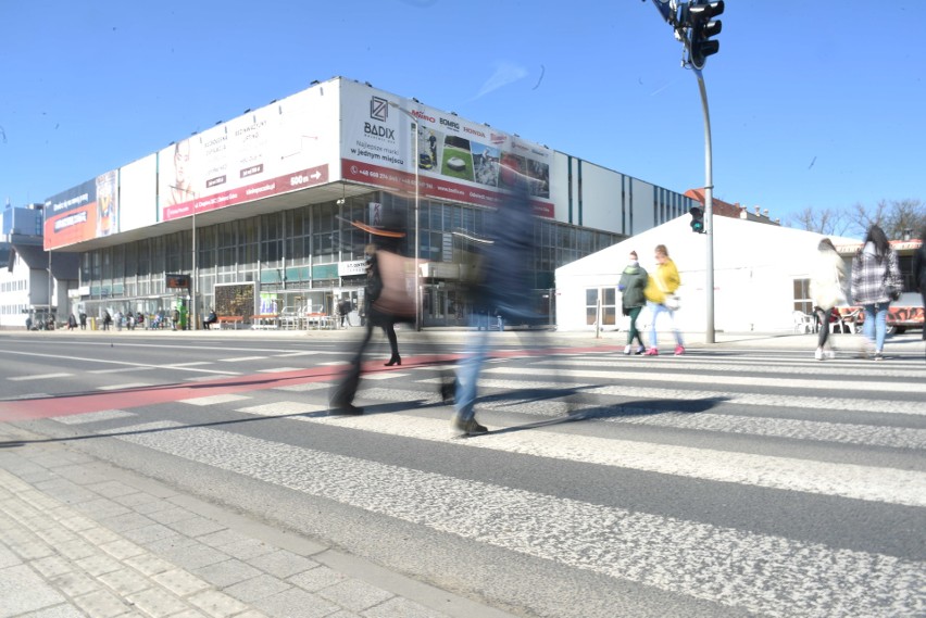 Wskaźnik zakażeń w Zielonej Górze wynosi już tylko 29,4 os....