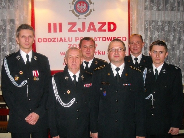 Strażaccy liderzy, od lewej: Rafał Neugebauer, Lucjan Kędzia, Marek Wyrwa, Norbert Waliczek , Wojciech Kieszczyński i Piotr Flak.