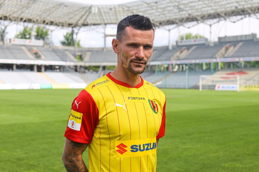 Adam Frączczak podpisał kontrakt z Koroną Kielce.