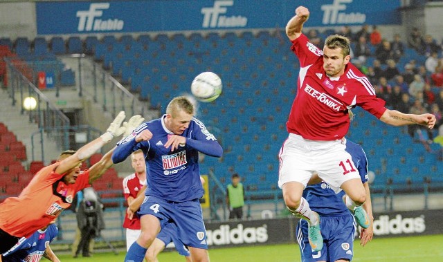 Blisko rok temu Paweł Brożek strzelił Piastowi dwie bramki, a Wisła wygrała przy ul. Reymonta 3:0