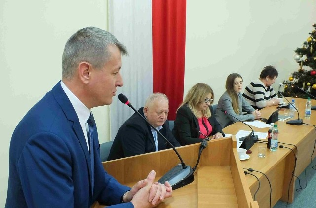 O realizację inwestycji drogowych w gminie Mirzec, w 2019 roku apelował na sesji Mirosław Seweryn, wójt Mirca