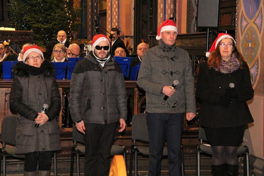 Koncert kolęd i pastorałek w dąbrowskiej bazylice NMP...