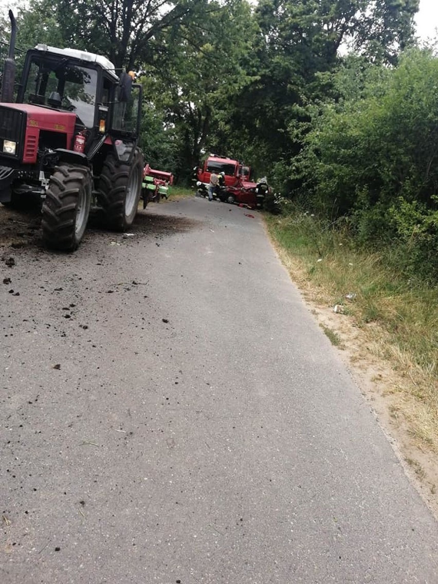 Do wypadku samochodu osobowego z ciągnikiem rolniczym doszło...