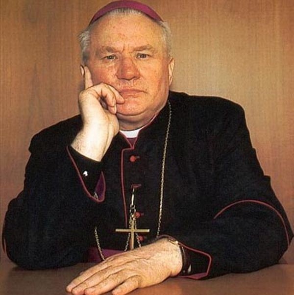 ks. bp Tadeusz Zawistowski,  biskup pomocniczy abp. Juliusza Peatza w Łomży w latach 1983-1996