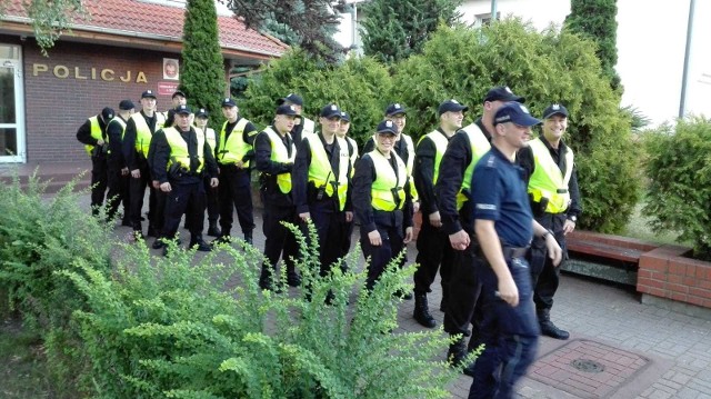 Słuchacze szkoły policji na praktykach. Efekt to więcej policjantów na ulicach Słupska i Ustki