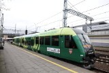 Oto pociąg Warty Poznań! Zielony skład Kolei Wielkopolskich będzie jeździł też do Grodziska. Wiemy, kiedy i kogo będzie woził. Sprawdź 