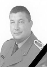 Sierż. Kazimierz Kasprzak zginął w Afganistanie. Służył w 15 Gołdapskim Pułku Przeciwlotniczym.