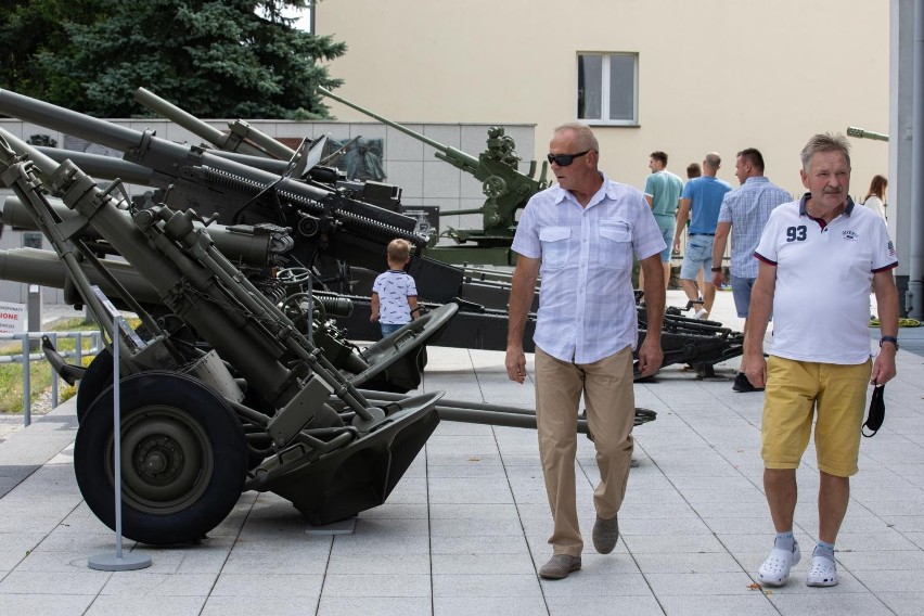 Z okazji Święta Wojska Polskiego Muzeum Wojsk Lądowych w...