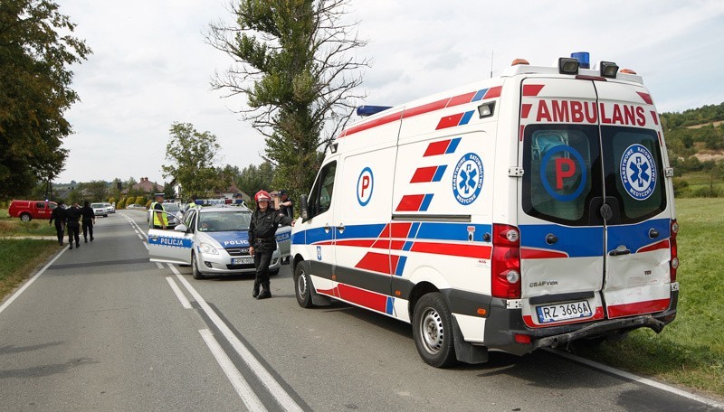 9 osób zostało rannych w dzisiejszym wypadku w Brzezówce....