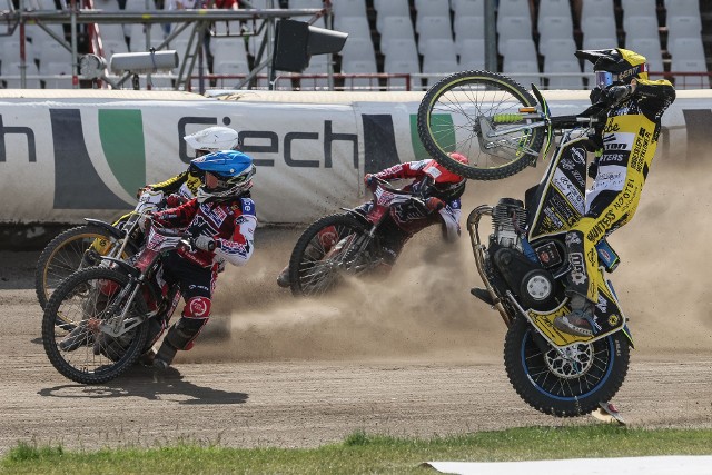 Abramczyk Polonia Bydgoszcz - PSŻ Poznań 48:42