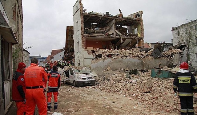 Kontrolę zlecono po katastrofie budowlanej w Świebodzicach.