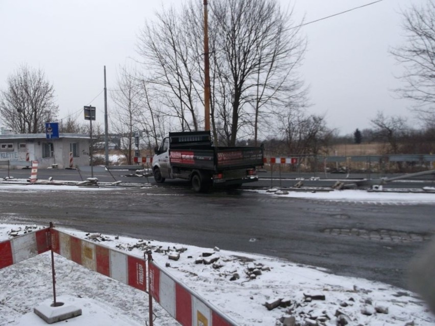 Wrocław: Kierowcy mieli dość remontu. I sami przestawili znaki [ZDJĘCIA]
