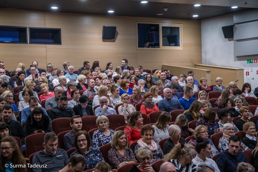 W Stargardzie zagrali Misiek Koterski, Michał Milowicz, Marcin Mroczek i inne gwiazdy. Spektakl "Mayday 2" w SCK [ZDJĘCIA]