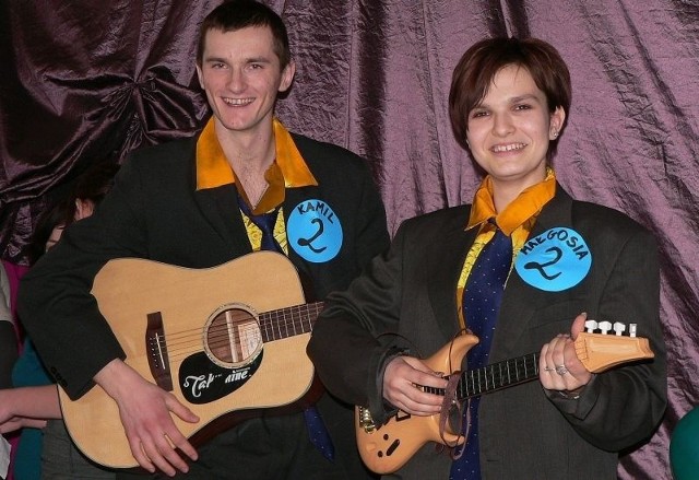 Uczniowie buskiego "ekonomika&#8221; - Małgorzata i Kamil Piaseccy są Najsympatyczniejszą Parą Bliźniaków 2009.